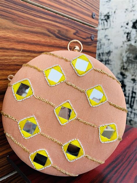 ETHNIC PINK STYLISH AND BEAUTIFUL CLUTCH BAG FOR WOMEN – www.soosi.co.in