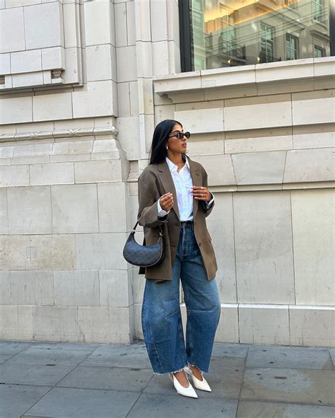 What Are Barrel Leg Jeans AND How To Wear Them?