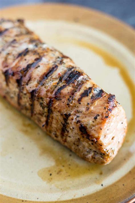 Juicy Grilled Pork Tenderloin Recipe - Plating Pixels