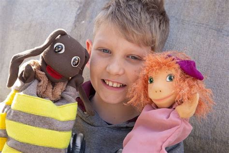 Die Entstehung einer Handpuppe, Lederergasse 30, 9500 Villach ...