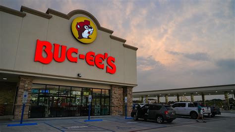 When is the groundbreaking for Ohio's first Buc-ee's?