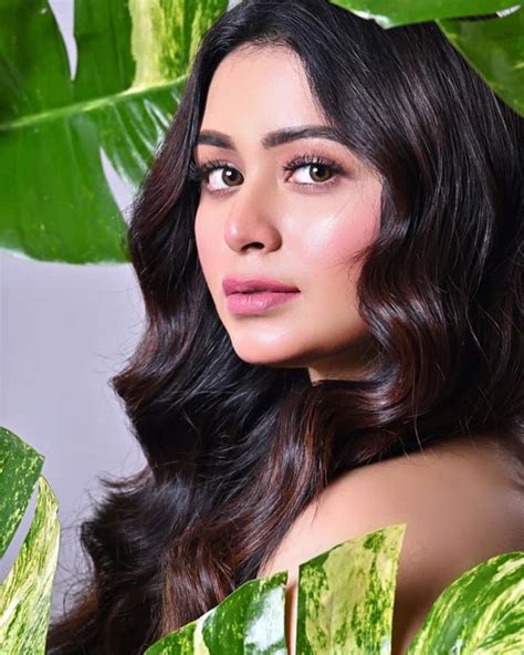 Ritabhari Chakraborty posted hot pictures | Sangbad Pratidin