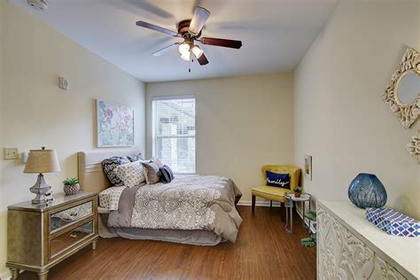 Floor To Ceiling Windows Apartments Dallas