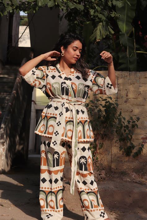 Golden Hour Holiday Co-ord Set – Babhru