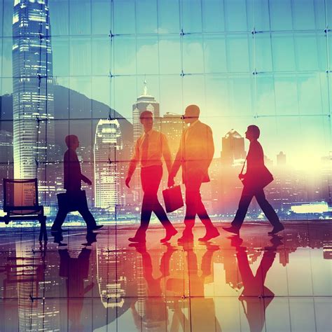 Free Business People Walking 的图像结果