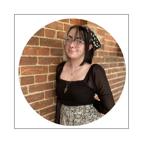 Mavis – Posh The Salon