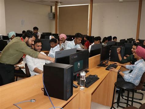 2D Lab - CT University