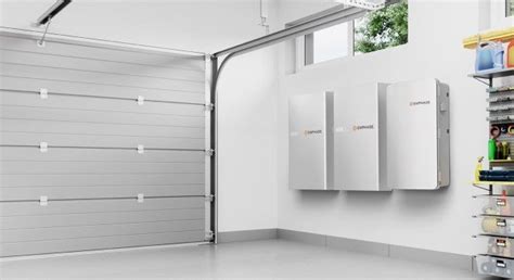 Types of solar batteries: Compare lithium-ion vs. lead-acid for home ...