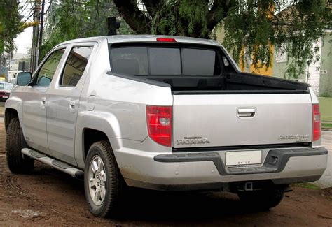 2011 Honda Ridgeline RTL - Crew Cab Pickup 3.5L V6 4x4 auto 5.0 ft Bed