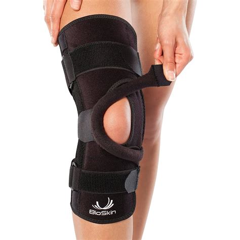 BioSkin Wraparound Patella Stabilizer Knee Brace for Patellofemoral ...