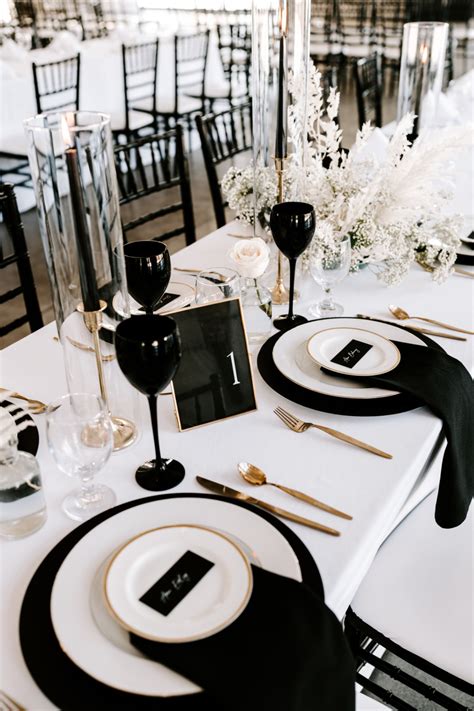 Black and White Place Settings at a Wedding