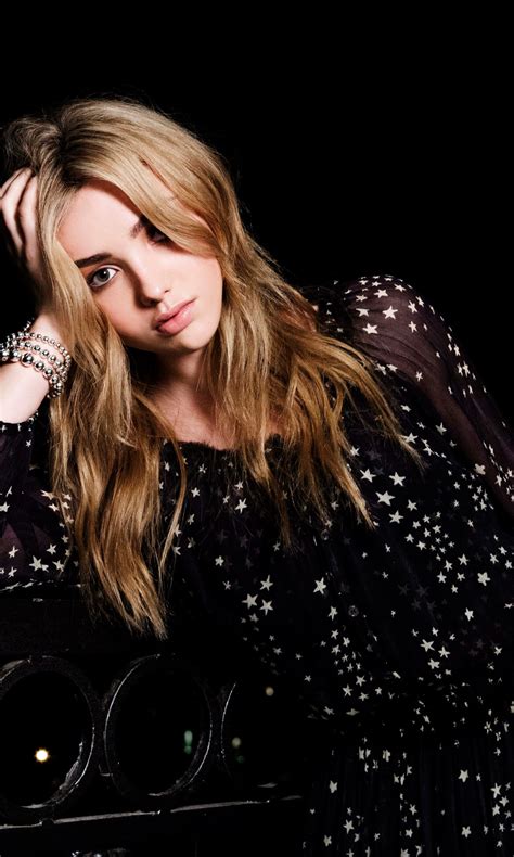 Download wallpaper night, makeup, dress, actress, hairstyle, balcony ...