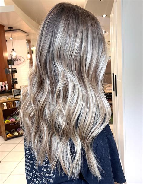 40 Trendsetting Ash Blonde Hair Color Ideas for a New Look