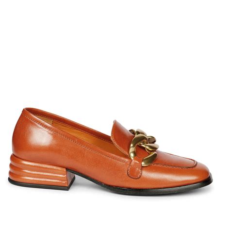 Saint Juliet Rust Leather Handcrafted Moccasins – SaintG India