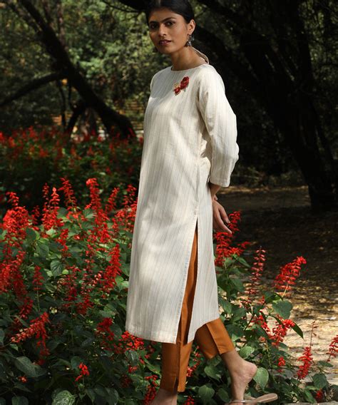 Rangsutra Arka cotton offwhite three quarter sleeve straight kurta ...