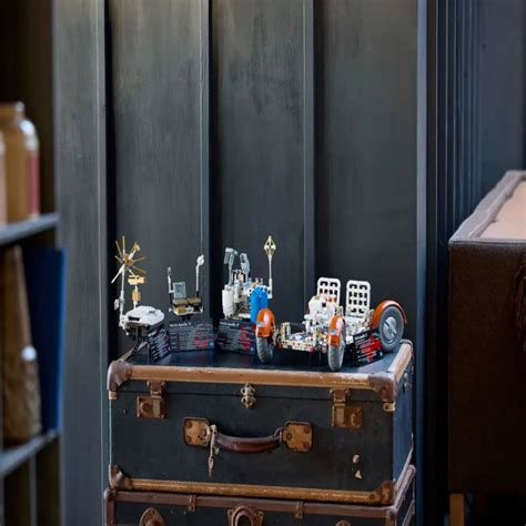 Lego 42182 Technic NASA Apollo Lunar Roving Vehicle - LRV (1913 Pieces ...