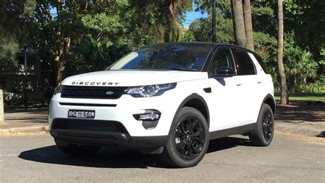 Land Rover Discovery Sport Si4 SE 2016 review | CarsGuide