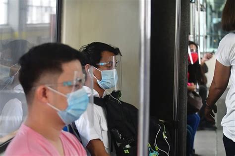 Ilang LGU kaniya-kaniya ang panuntunan sa pagsuot ng face shield | ABS ...