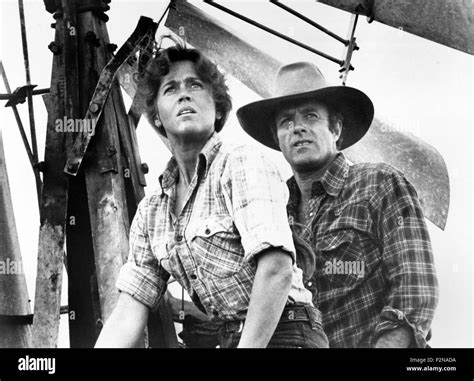 Jane fonda james caan comes hi-res stock photography and images - Alamy