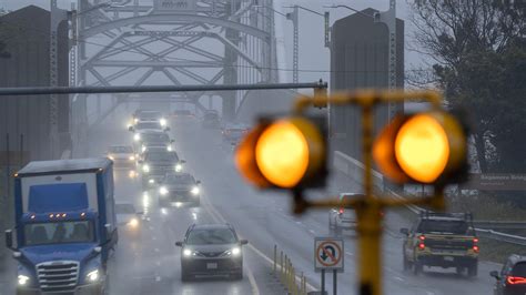 Will new Cape Cod bridges increase population on Cape? Report says no.