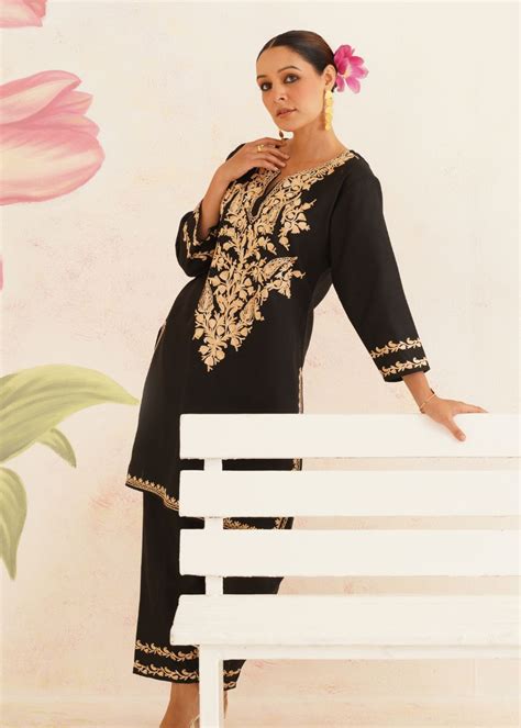 Buy Saffron, Pashmina, Cashmere, DryFruits at best Price | Kashmir Box ...