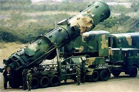 东风-31AG洲际导弹实力有多猛，为什么能让西方谈虎色变？_腾讯新闻