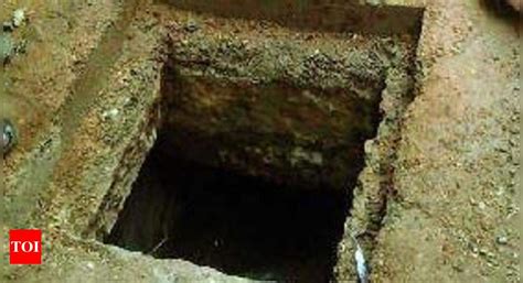 Manholes spewing sewage bane of Virattipathu village panchayat ...