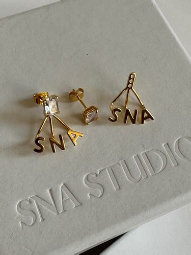 SNA BAGUETTE STUDS | SNA STUDIOS