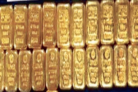 2.6 kg gold bars seized by AIU team from Dubai passenger in Tiruchy