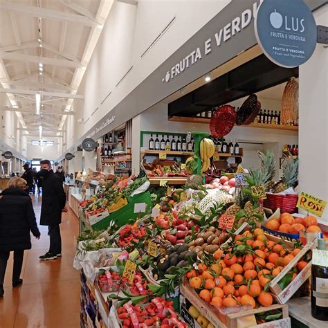 MERCATO COMUNALE ISOLA (2025) All You Need to Know BEFORE You Go (with ...