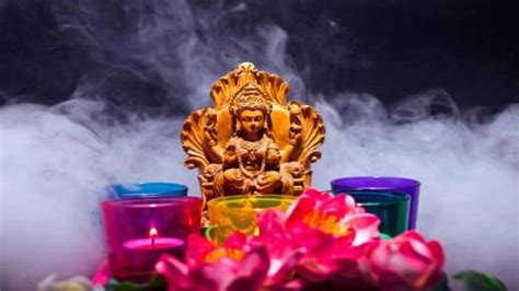 Shukrawar Upay For Money: शुक्रवार के दिन करें ये कारगर उपाय, धन-दौलत ...