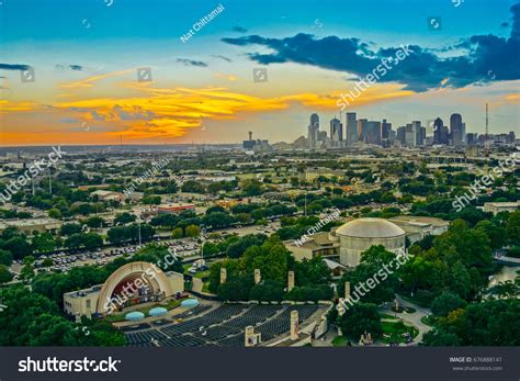 979 Dallas Texas Cityscape Sunset Images, Stock Photos & Vectors ...