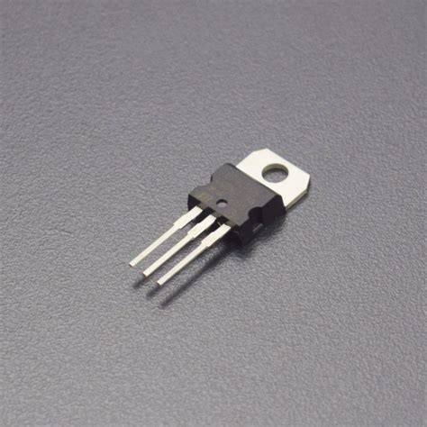 L7915CV Fixed LDO Voltage Regulator 7915 -35V To -23V – REES52