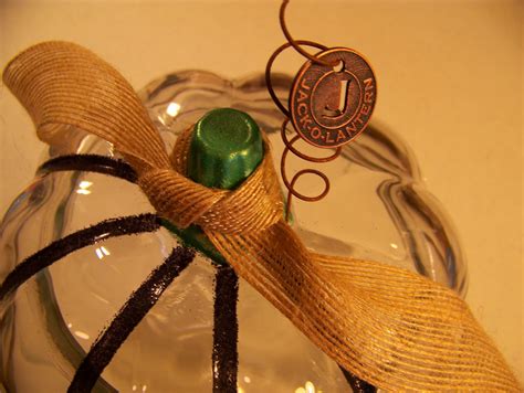 Using Embossing Powder On Glass 的图像结果