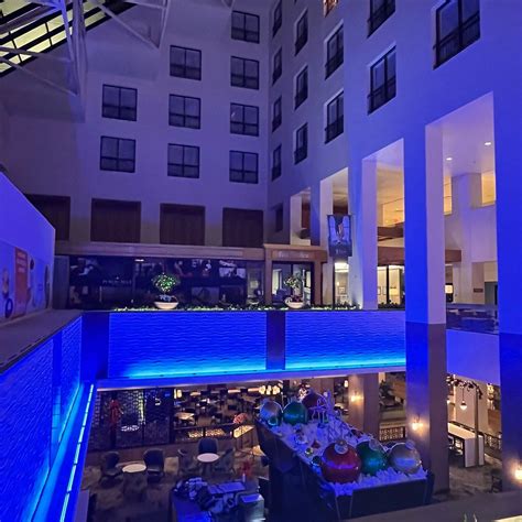 HILTON NEW ORLEANS RIVERSIDE - Hotel Reviews, Photos, Rate Comparison ...