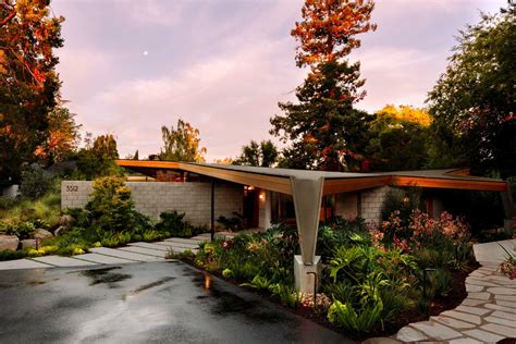 Before + After - An Extensive Remodel & Addition For This Mid-Century ...