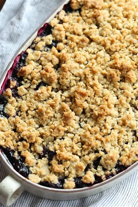 The BEST Blueberry Crisp Recipe Ever! | Cookies and Cups | Blueberry ...