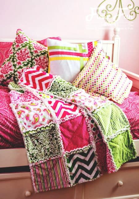 15 Easy Rag Quilts that Are Perfect for Newbie Quilters  