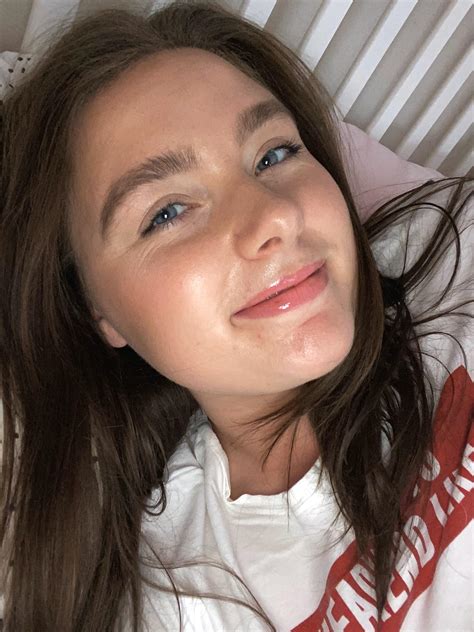 Blue eyes and chubby cheeks 😊 | Scrolller