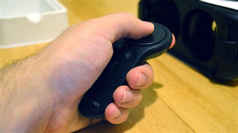 Gear VR Controller Sized 3D Model 的图像结果