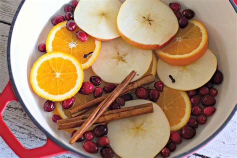 16 Simmer Pot Recipes for All Seasons - Homemade Simmering Potpourri