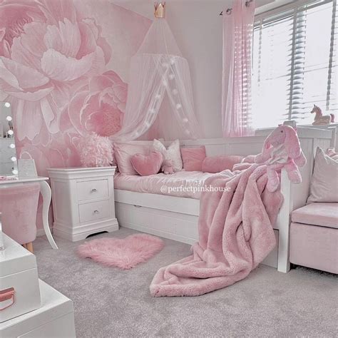 pink-home-decor21 | Pink kids bedrooms, Room makeover bedroom, Pink ...