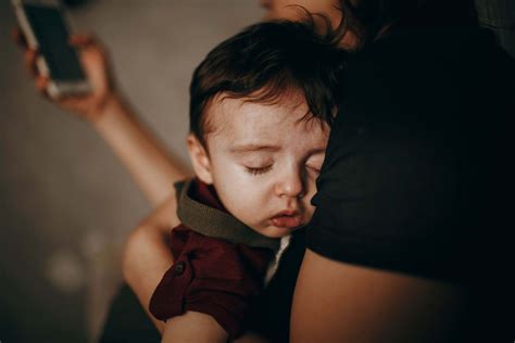 The Ultimate Guide To Contact Napping | Completely Baby