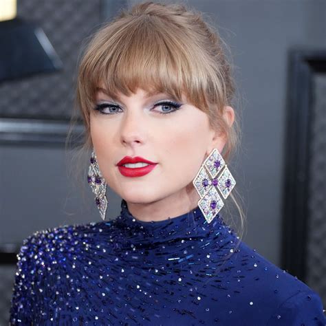 Taylor Swift's Sequin Etro Dress at 2023 Grammys Afterparty | POPSUGAR ...