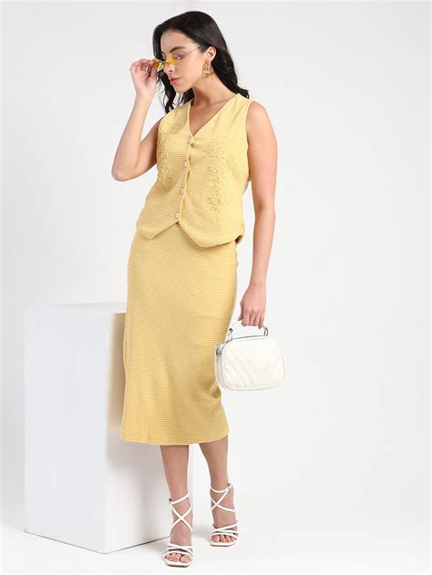 Madame Official Website – Shop Online Trendy Women Western Wear