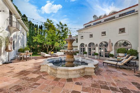 Beverly Hills Mediterranean Mansion with Beautiful Courtyard, Beverly ...