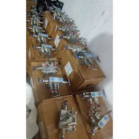 Manifold Valves - Ss Manifold Valves Trader - Wholesaler / Distributor ...