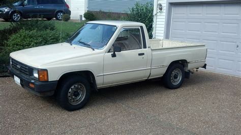 1986 Toyota Pickup | Toyota Minis
