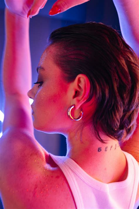 Open Back Side 的图像结果