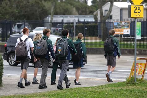 澳八大城市学生未来13年教育总费用：悉尼为独立学校费用最高城市，布里斯本为公立学校费用最高城市，阿德莱德为教会学校费用最高城市